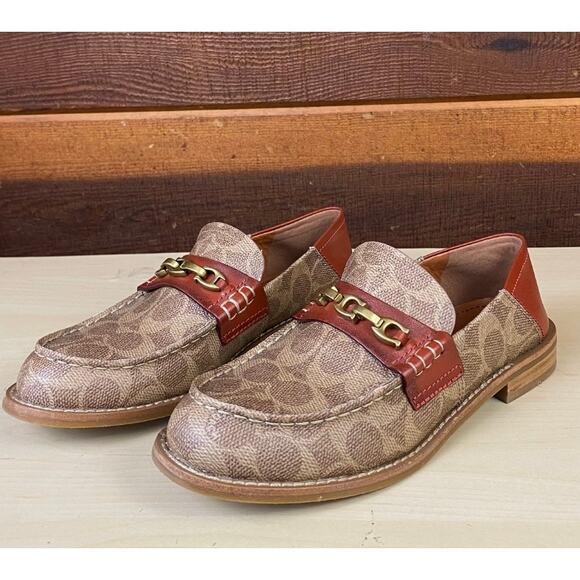 Coach Putnam Loafer Classic Preppy Old Money Signature Canvas Leather Womens 5 - Picture 1 of 9